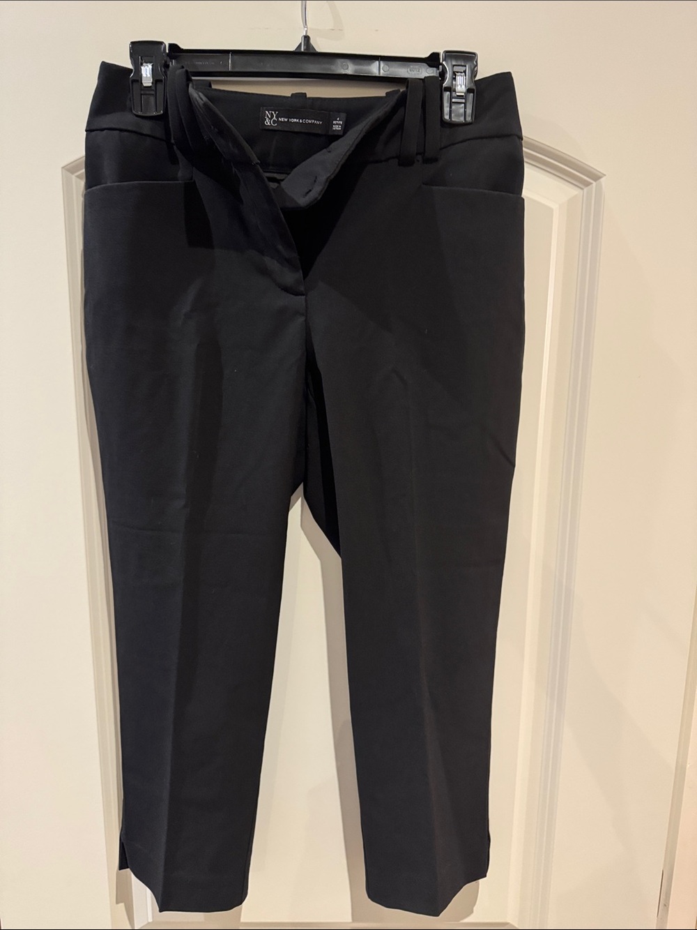 New York & Company Black Cropped Dress Pants, size 4p, like new!
